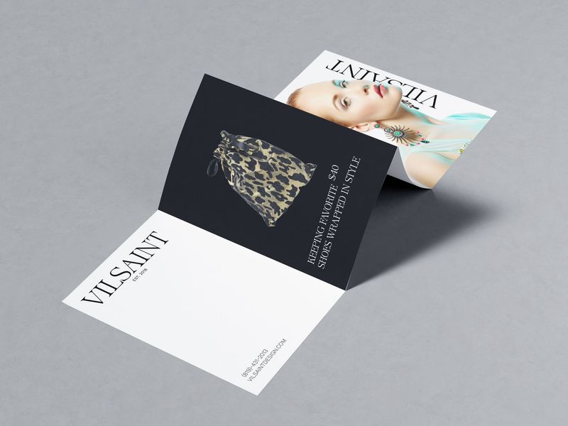 Free-Folded-Brochure-PSD-Mockup-p-800